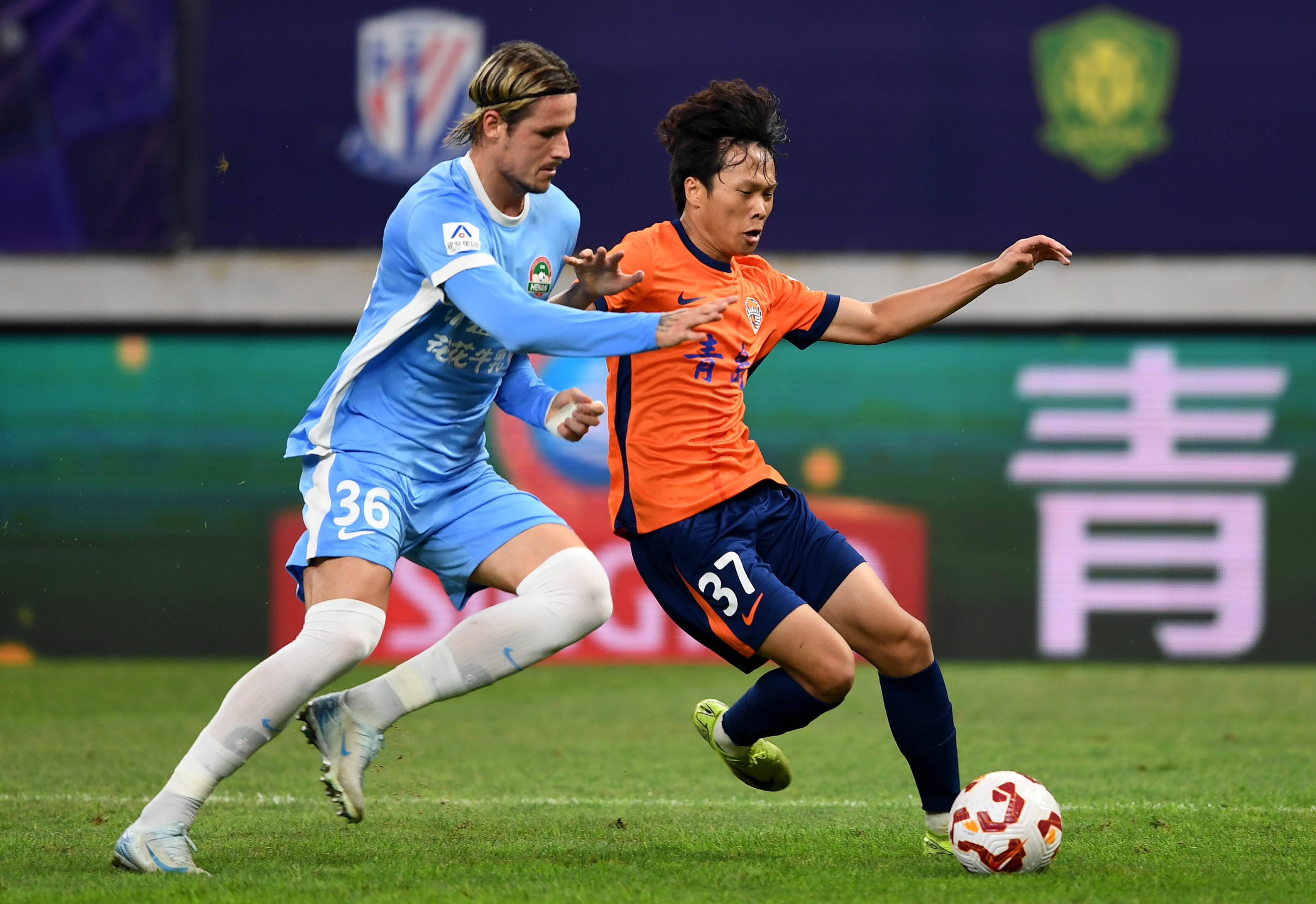 犯规太快！杨瀚森首节登场3分49秒领到第二次犯规被换下场