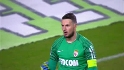 瓦科拿最佳不得人心？鲁谜怒斥名记：不投票自己人，却投泰山苦主