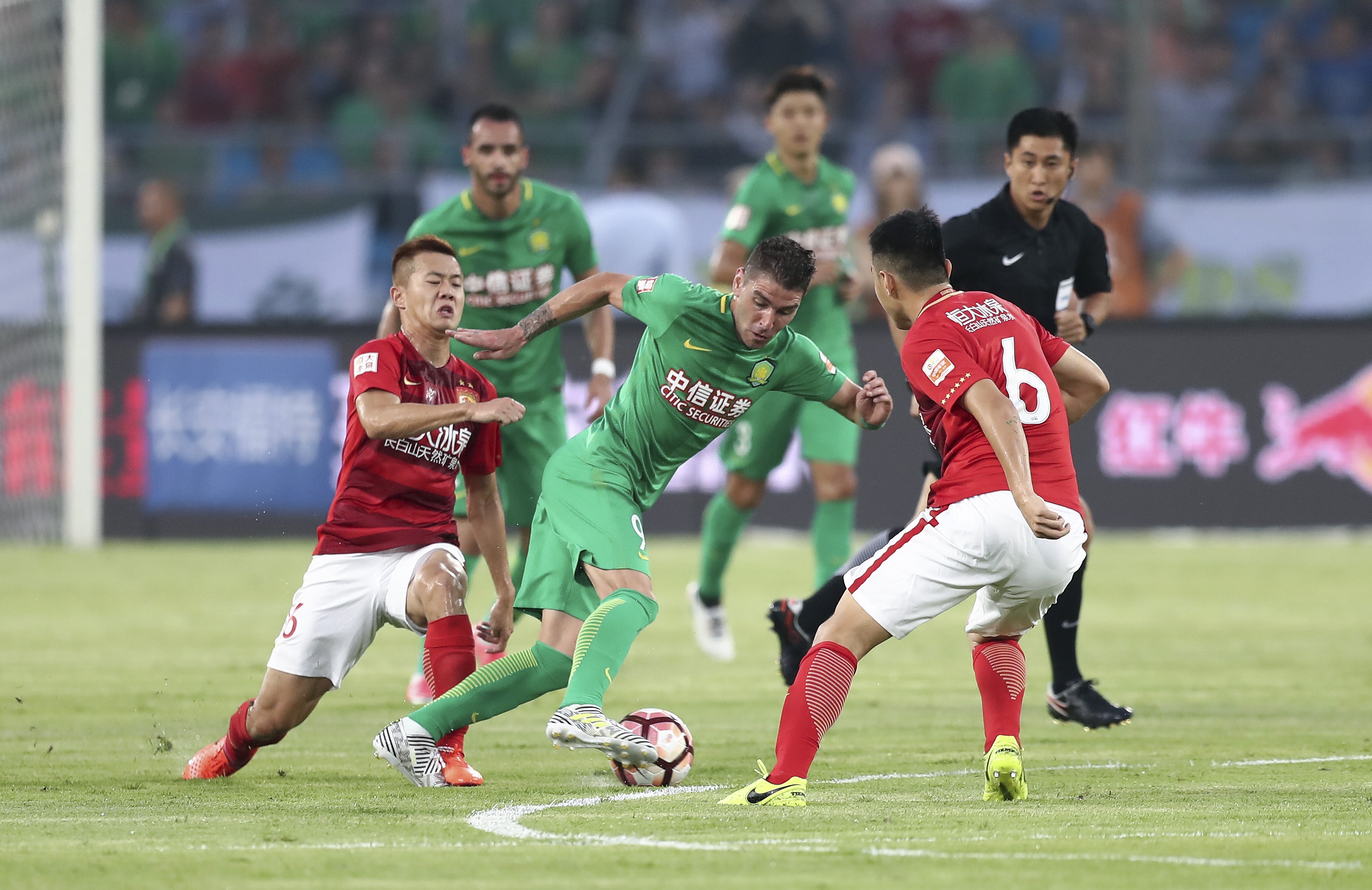 收藏级回忆：我的齐达内与 26 年绿茵时光